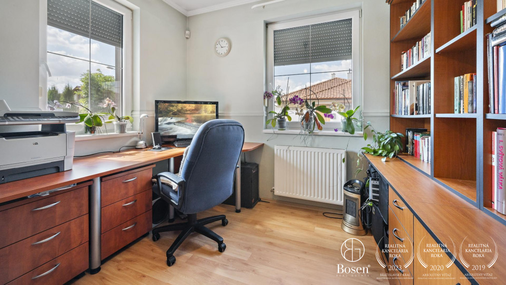 BOSEN | 9 izbový rodinný dom so zimnou záhradou a garážou, Mosonmagyaróvár, 736 m2