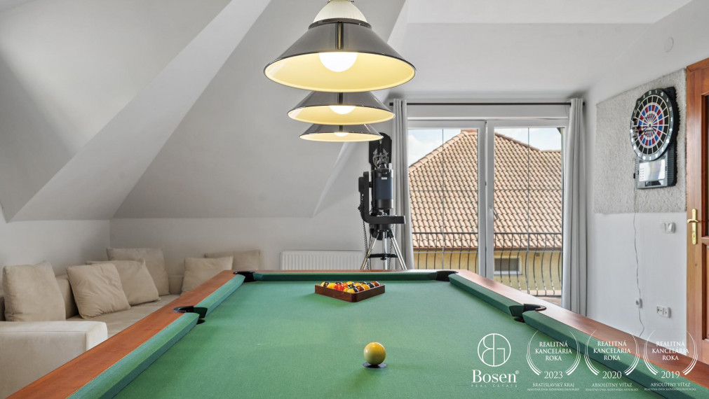 BOSEN | 9 izbový rodinný dom so zimnou záhradou a garážou, Mosonmagyaróvár, 736 m2