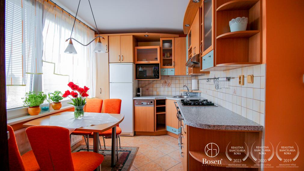 REZERVOVANÉ - BOSEN | 4 izb. byt, Bánovce nad Bebravou