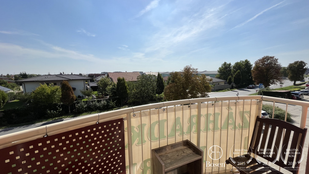 BOSEN | PRENAJATÉ veľkometrážny 3 izbový byt s 2 balkónmi, ulica Slnečná, Malinovo