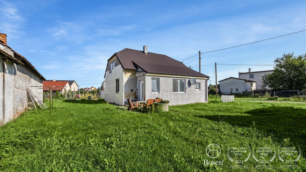 REZERVOVANÉ - BOSEN | Rodinný Dom na Predaj, Borský Mikuláš