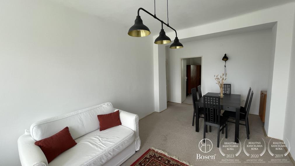 Priestranný 2 izb.byt s balkónom, výhlad na Štrkovecké jazero, Ružinov, Stropkovská, 60 m2