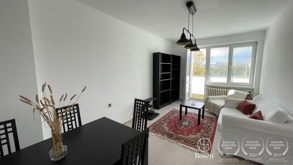 Priestranný 2 izb.byt s balkónom, výhlad na Štrkovecké jazero, Ružinov, Stropkovská, 60 m2