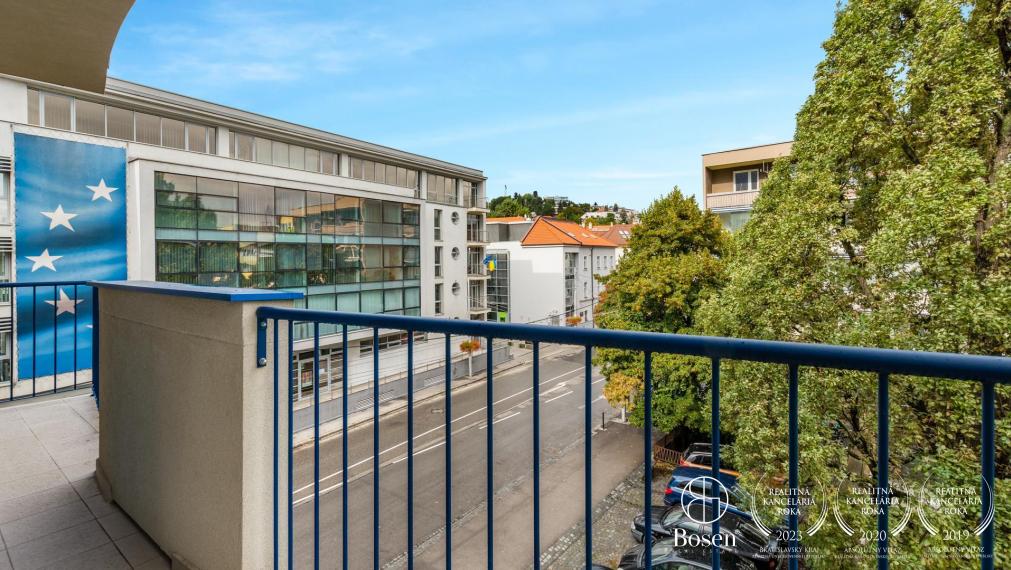 BOSEN | REZERVOVANÝ 2,5 izbový byt vo výbornej lokalite v centre mesta, Staré Mesto, 73,11 m2