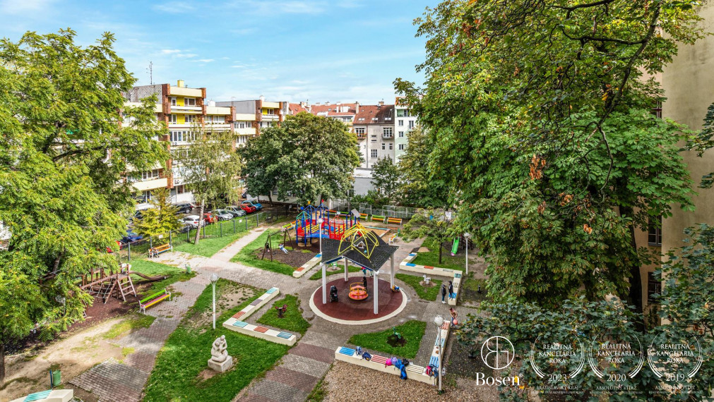 BOSEN | REZERVOVANÝ 2,5 izbový byt vo výbornej lokalite v centre mesta, Staré Mesto, 73,11 m2