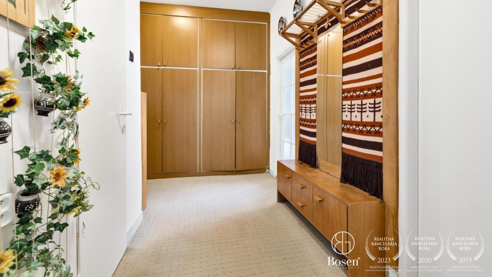 BOSEN | REZERVOVANÝ 2,5 izbový byt vo výbornej lokalite v centre mesta, Staré Mesto, 73,11 m2