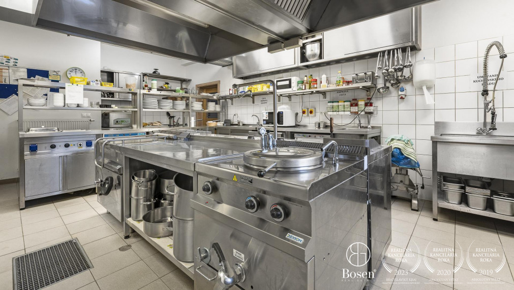 BOSEN | Predaj Penziónu pri Vodnom raji, Vyhne, 504 m²