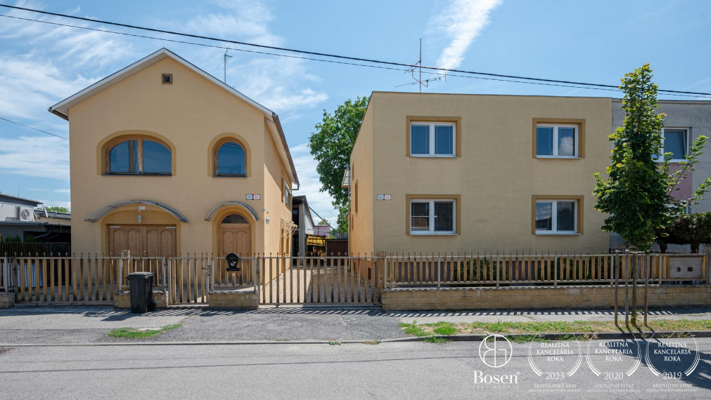 BOSEN | 2 samostatne stojace rodinné domy a výrobná hala, ulica Družby, Topoľčany
