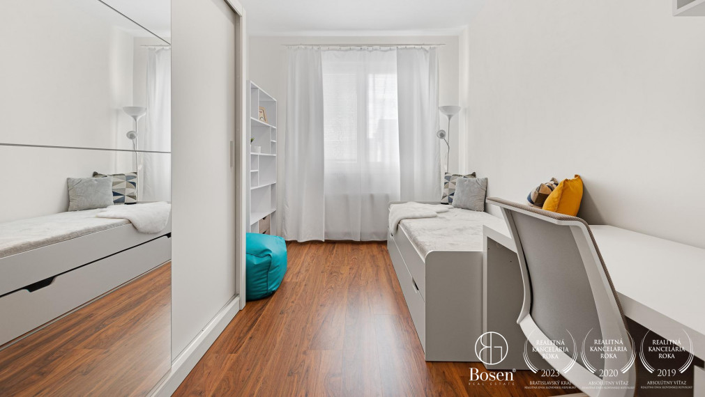 PRENAJATÉ | BOSEN | Prenájom zariadený slnečný 3 izbový byt s garážovým státim, ulica Nejedlého, Bratislava - m.č. Dúbravka