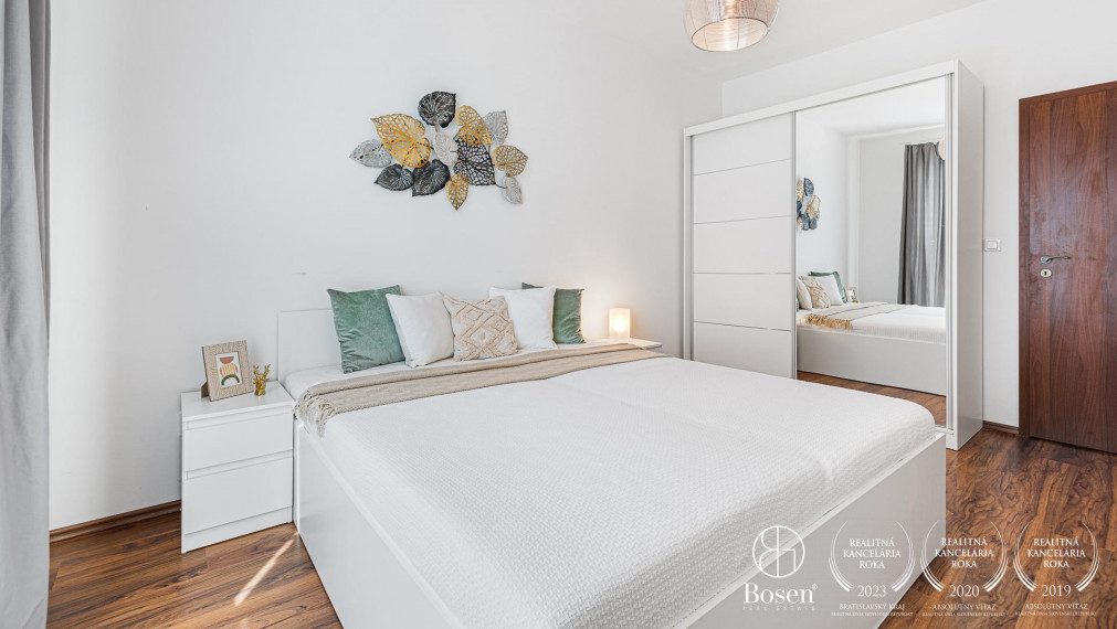 PRENAJATÉ | BOSEN | Prenájom zariadený slnečný 3 izbový byt s garážovým státim, ulica Nejedlého, Bratislava - m.č. Dúbravka