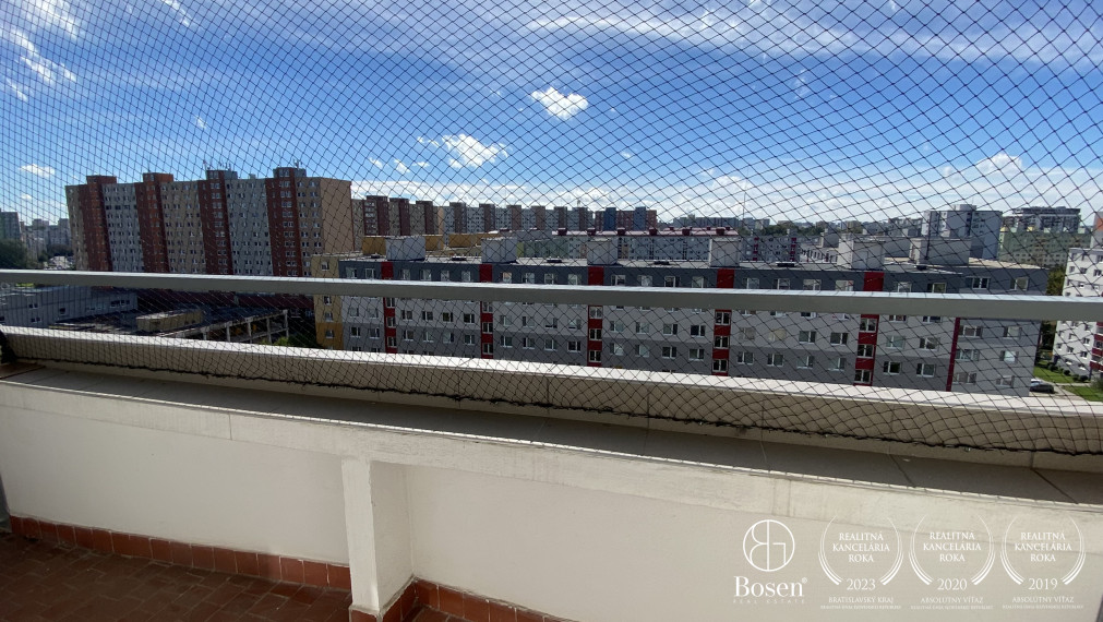 BOSEN | PREDANÝ slnečný 2 izbový byt na začiatku Petržalky, Mánesovo námestie, 54 m2