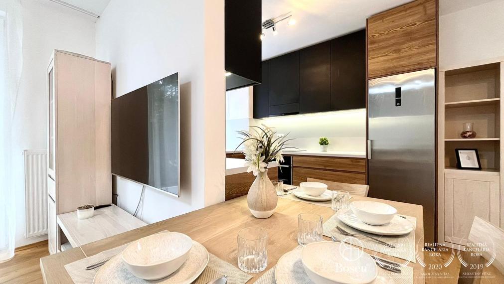 BOSEN | Prenájom slnečný 3 izbový byt s  balkónom, ulica Na Križovatkách, Bratislava