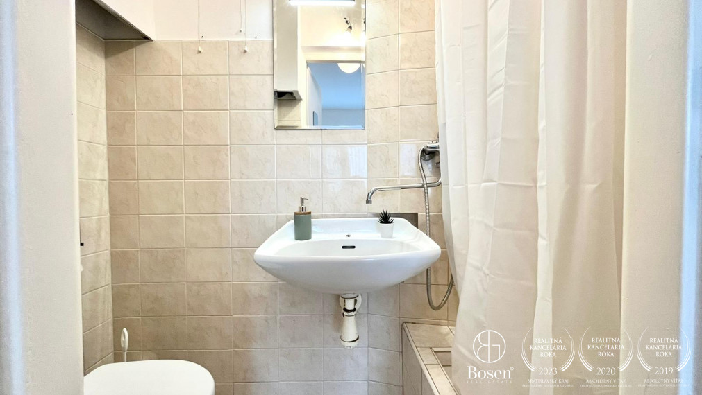 BOSEN | 1,5 izbový byt centre Bratislavy, Námestie SNP, Bratislava - Staré Mesto