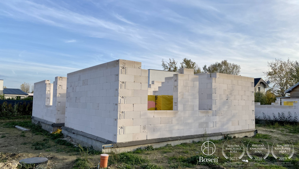 BOSEN | Predaj stavba rodinného domu na pozemku o výmere 337 m2, Vojka nad Dunajom