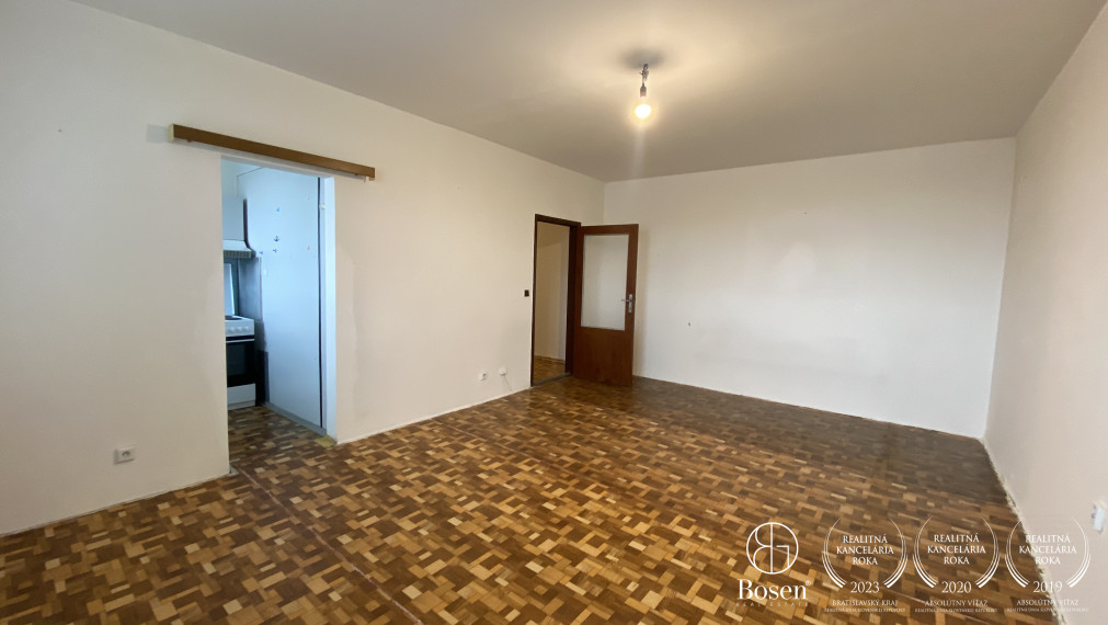 BOSEN | PREDANÝ slnečný 2 izbový byt na začiatku Petržalky, Mánesovo námestie, 54 m2