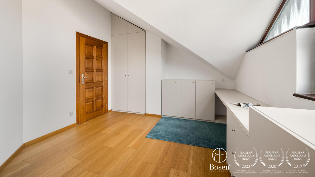 BOSEN | 6 izbová vila s veľkorysým pozemkom v Podunajských Biskupiciach, 2486m2