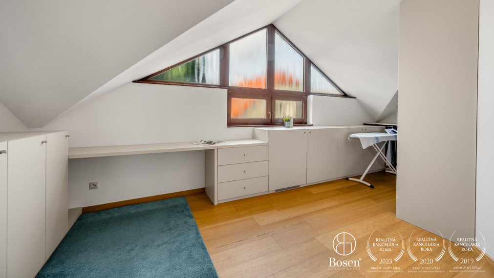 BOSEN | 6 izbová vila s veľkorysým pozemkom v Podunajských Biskupiciach, 2486m2