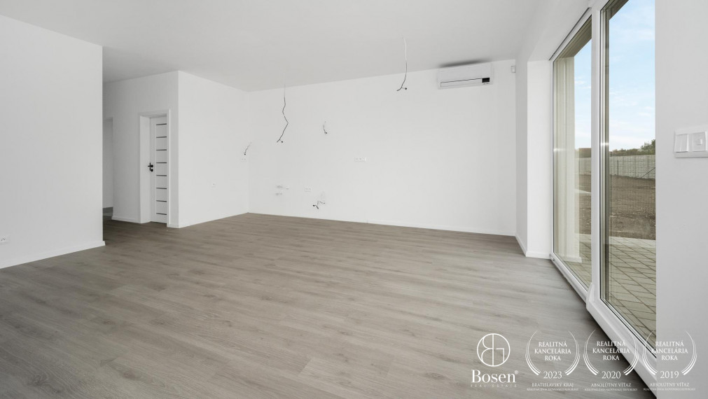 BOSEN | Moderný 3izb Rodinný dvojdom so záhradkou v štandarde