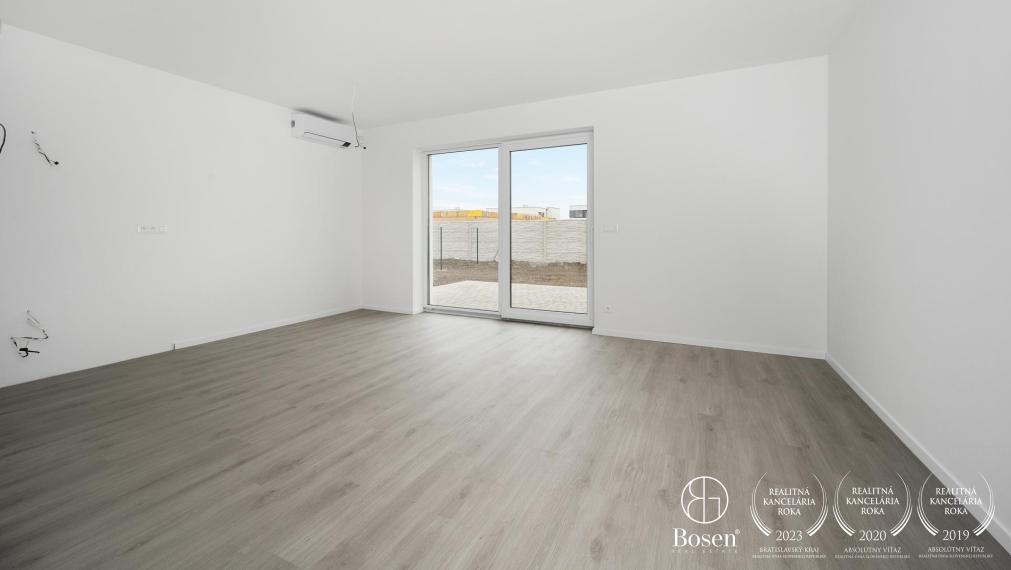 BOSEN | Moderný 3izb Rodinný dvojdom so záhradkou v štandarde