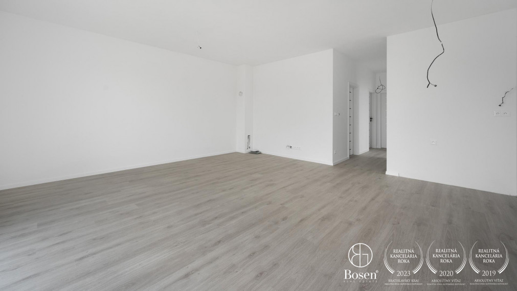 BOSEN | Moderný 3izb Rodinný dvojdom so záhradkou v štandarde