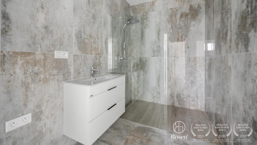 BOSEN | Moderný 3izb Rodinný dvojdom so záhradkou v štandarde