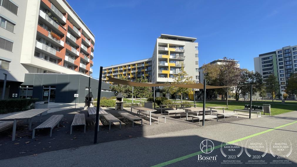 BOSEN | Priestranný 1.izb.byt v novom projekte NUPPU, balkón, kobka, Ružinov, 45 m2