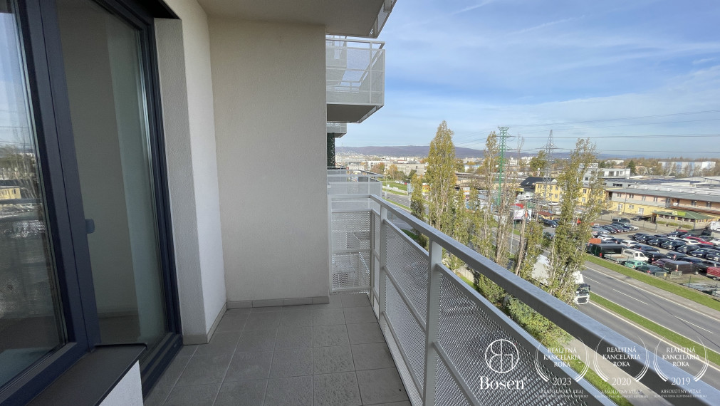BOSEN | Praktický 2.izb.byt s balkónom a kobkou v projekte Galvaniho Dvory, Ružinov, 50m2