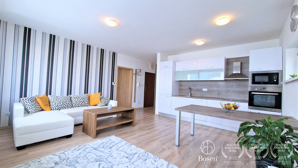 BOSEN | Zariadený 2 izbový byt s parkovacím miestom