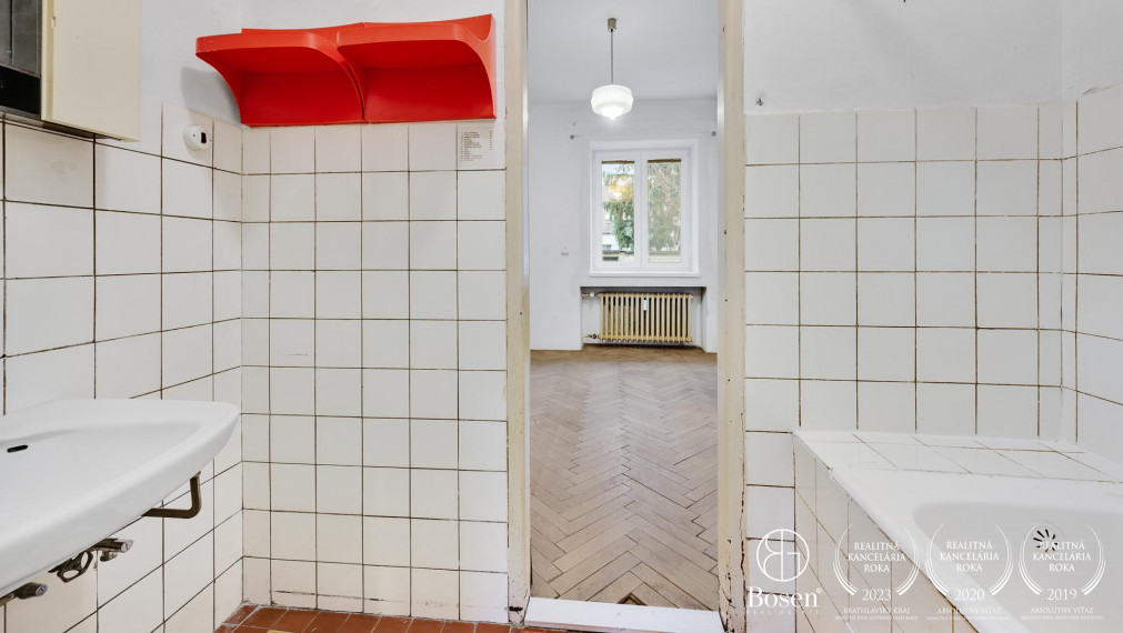 BOSEN | 3 izb. byt s veľkým potenciálom, vo výbornej lokalite, ulica Riazanská, Bratislava, 71 m2