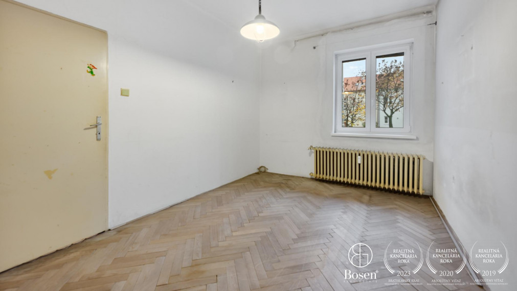 BOSEN | 3 izb. byt s veľkým potenciálom, vo výbornej lokalite, ulica Riazanská, Bratislava, 71 m2