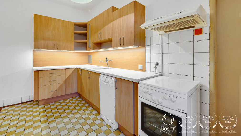 BOSEN | 3 izb. byt s veľkým potenciálom, vo výbornej lokalite, ulica Riazanská, Bratislava, 71 m2