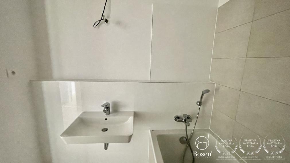 BOSEN | Priestranný 2.izb.byt v novom projekte KLINGERKA, Parking, Kobka, Ružinov, 63 m2