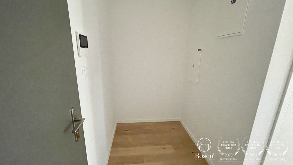 BOSEN | Priestranný 2.izb.byt v novom projekte KLINGERKA, Parking, Kobka, Ružinov, 63 m2