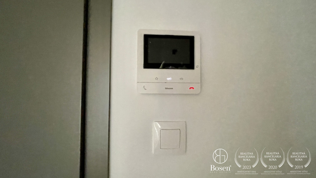 BOSEN | Priestranný 2.izb.byt v novom projekte KLINGERKA, Parking, Kobka, Ružinov, 63 m2