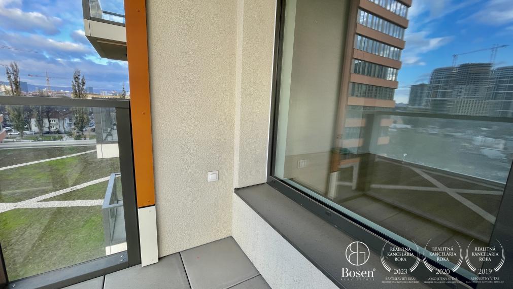 BOSEN | Priestranný 2.izb.byt v novom projekte KLINGERKA, Parking, Kobka, Ružinov, 63 m2