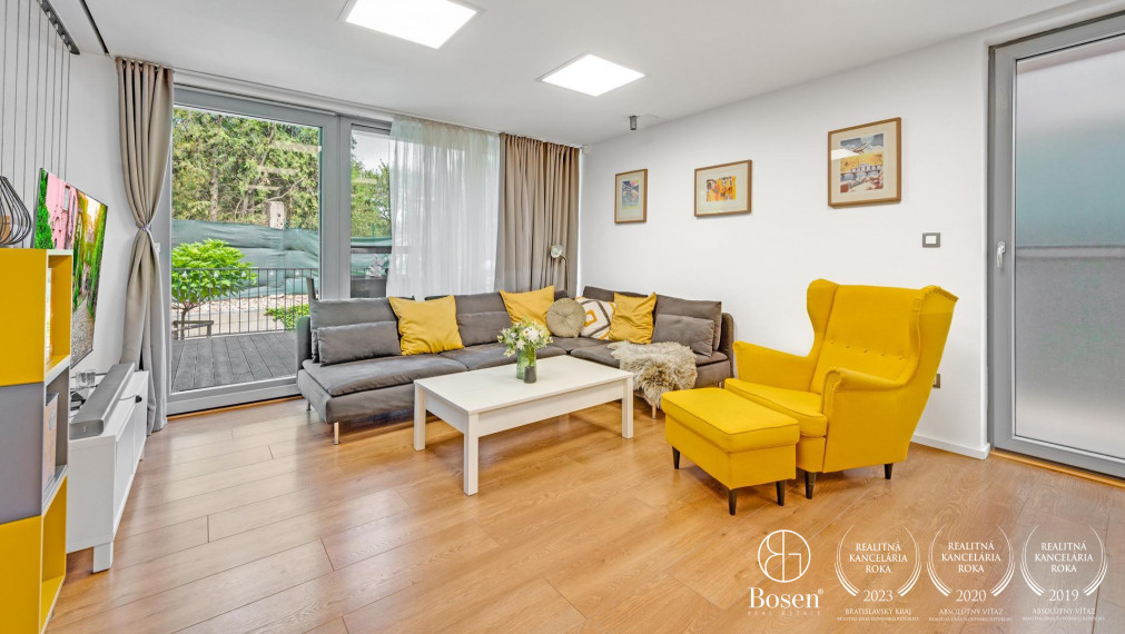 BOSEN | 4 izbový rodinný dom, 3 terasy, 2 parkovacie miesta, Vrakuňa