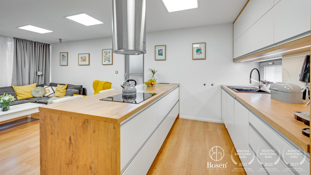 BOSEN | 4 izbový rodinný dom, 3 terasy, 2 parkovacie miesta, Vrakuňa