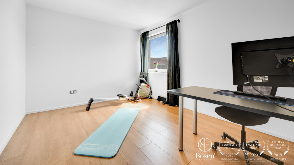 BOSEN | 4 izbový rodinný dom, 3 terasy, 2 parkovacie miesta, Vrakuňa