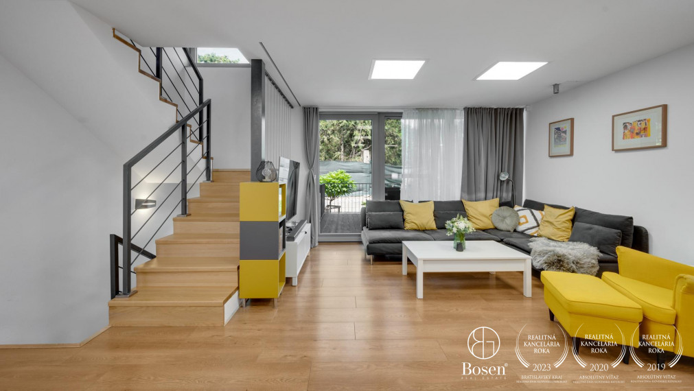 BOSEN | 4 izbový rodinný dom, 3 terasy, 2 parkovacie miesta, Vrakuňa