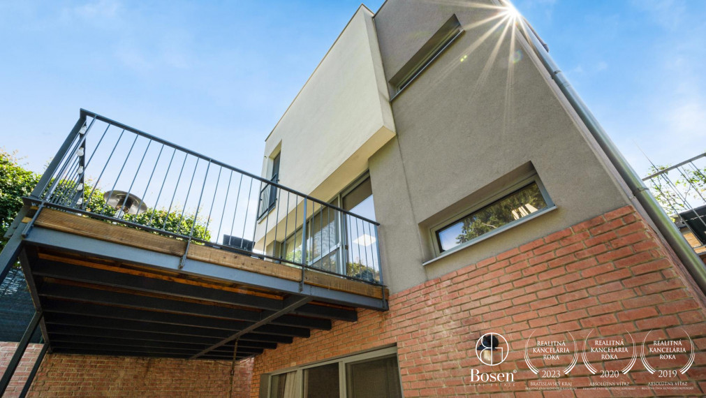 BOSEN | 4 izbový rodinný dom, 3 terasy, 2 parkovacie miesta, Vrakuňa