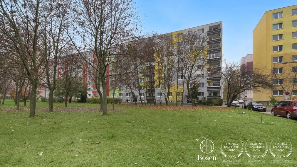 BOSEN | REZERVOVANÝ Zariadený 4-izbový slnečný byt v Ovsiští, Bratislava- Petržalka