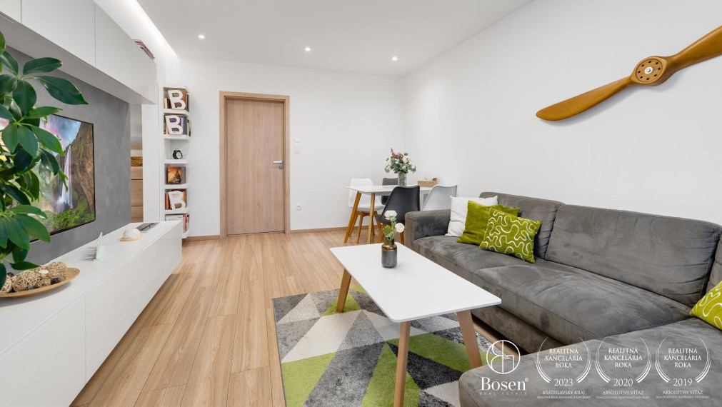 BOSEN | REZERVOVANÝ Zariadený 4-izbový slnečný byt v Ovsiští, Bratislava- Petržalka