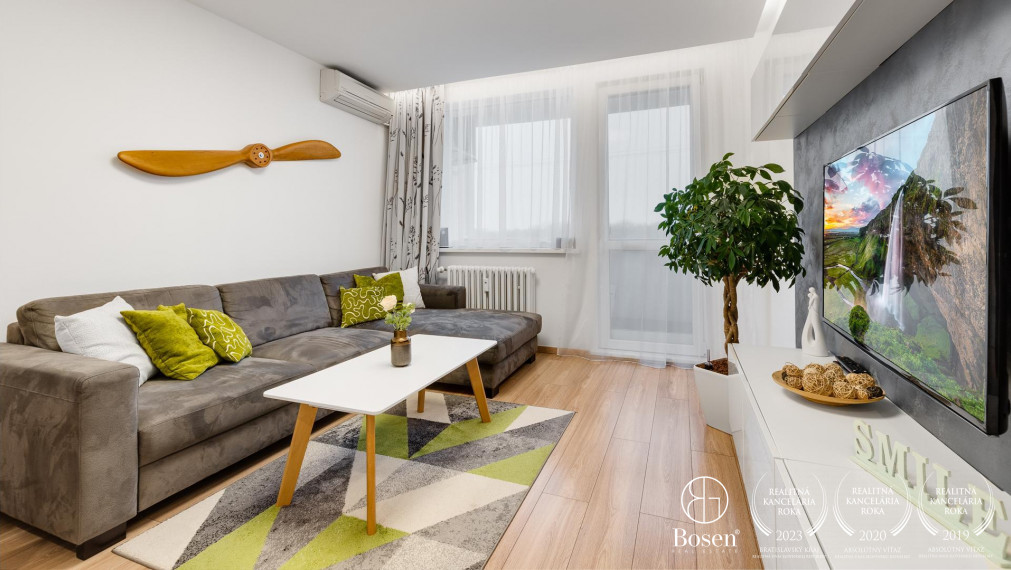 BOSEN | REZERVOVANÝ Zariadený 4-izbový slnečný byt v Ovsiští, Bratislava- Petržalka