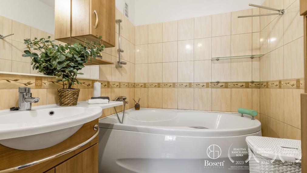 BOSEN | 3 izbový byt v tichej lokalite, Bartókova - Bratislava