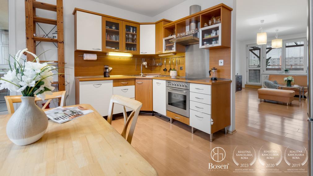 PREDANÉ - BOSEN | Predaj 3 izbového bytu s terasou, Dúbravka