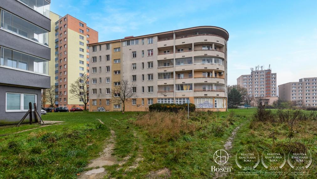PREDANÉ - BOSEN | Predaj 3 izbového bytu s terasou, Dúbravka