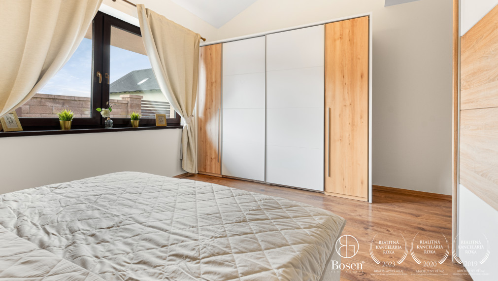 BOSEN | Prenájom príjemný 4 izbový rodinný dom v Moste pri Bratislave - Studené