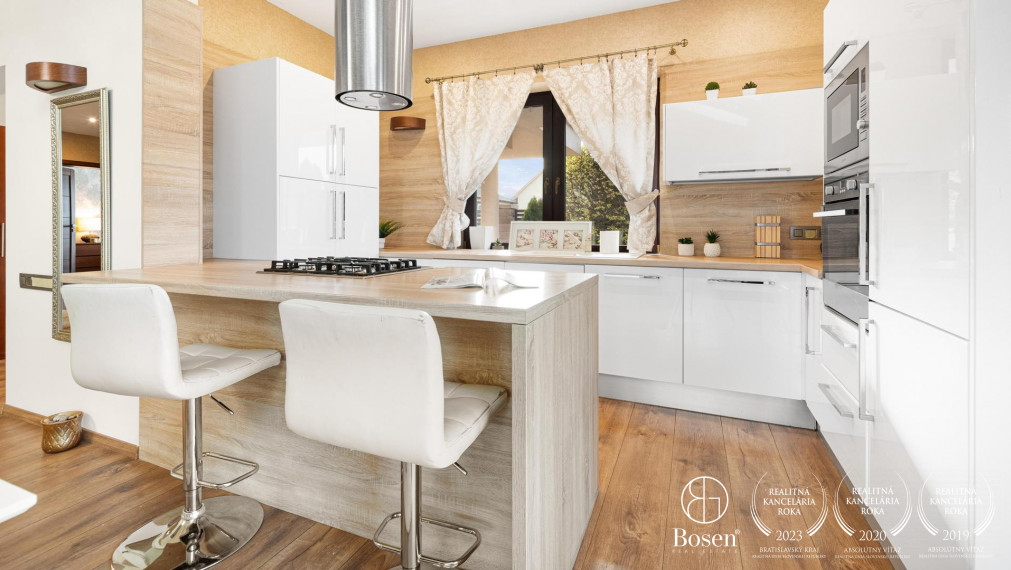 BOSEN | Prenájom príjemný 4 izbový rodinný dom v Moste pri Bratislave - Studené