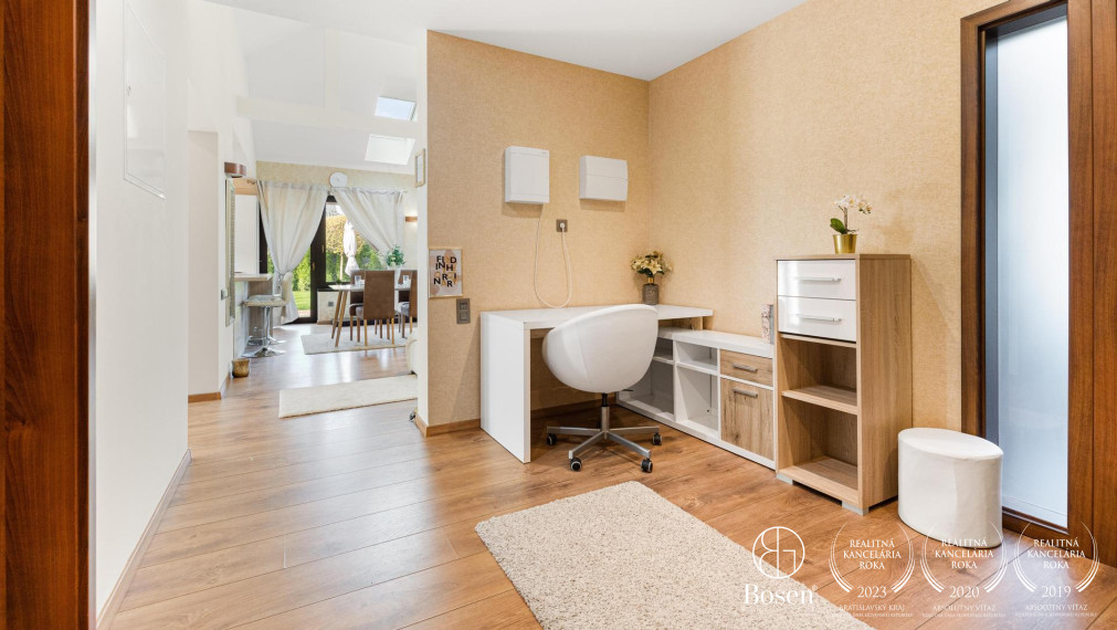 BOSEN | Prenájom príjemný 4 izbový rodinný dom v Moste pri Bratislave - Studené