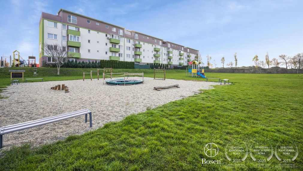 BOSEN | REZERVOVANÉ Priestranný 2 izbový byt, pri golfovom ihrisku - Hrubá Borša